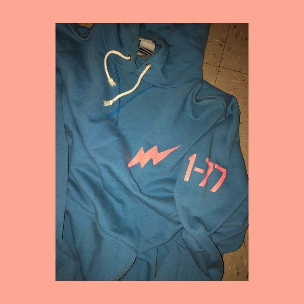Nike Hoodie XL - Picture 2 of 3
